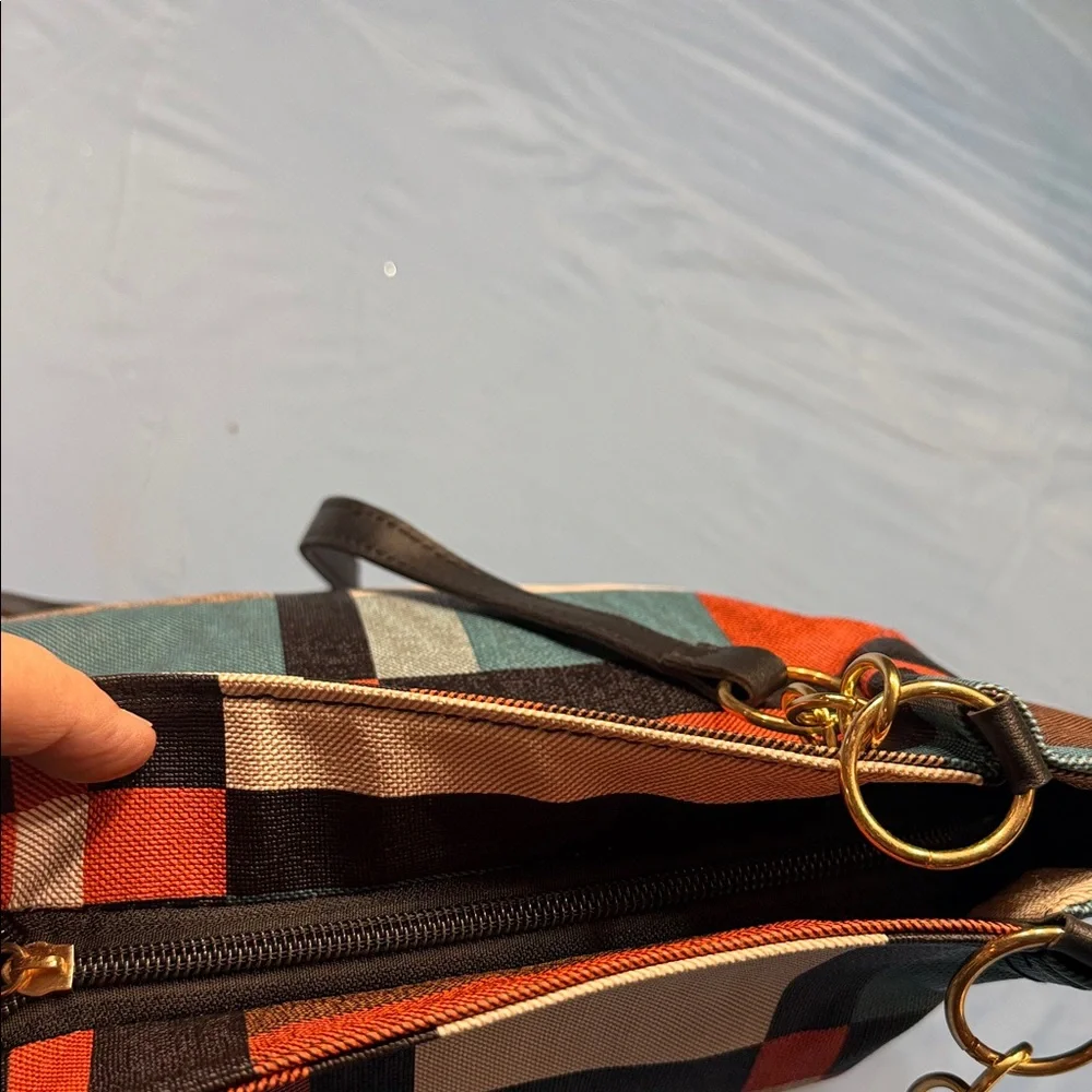 Plaid Canvas Tote Bag with Gold Chain Handles NWOT - Picture 4 of 5